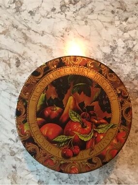 1997 DiCamillo Bakery Fruit Biscotti Tin - Red and Green